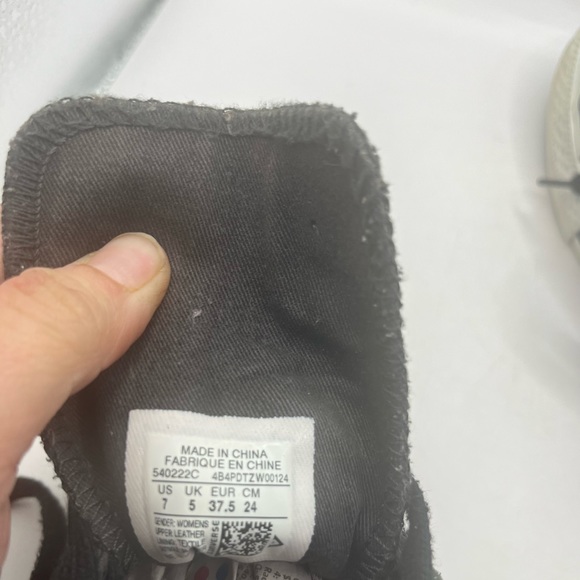 Converse All Star High tops Women’s Size 7 Grey Suede Leather Studded Sneakers - Picture 9 of 10